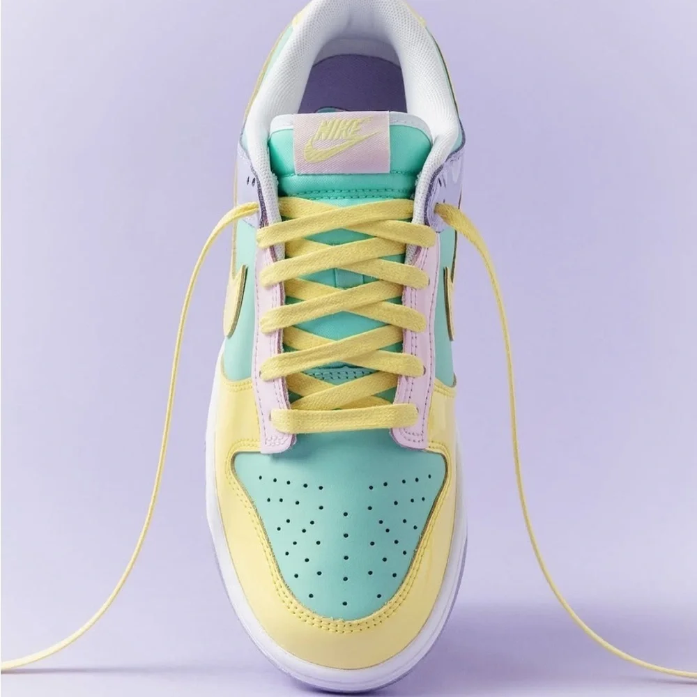 Nike dunk Easter  Brand new